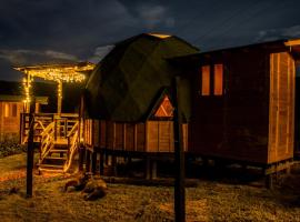 Los Nopales Glamping, prabangi stovyklavietė mieste Sačika
