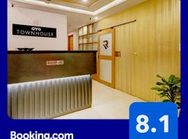 Townhouse Rama Inn.，Vibhuti Khand勒克瑙威購物中心（Wave Mall Lucknow）附近的飯店