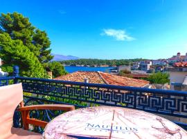 Nautilus Luxury Suites, hotel v destinaci Galaxidi