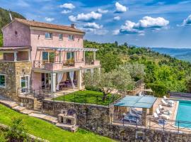 Villa Over The Hilltop, rumah tamu di Bencani