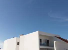 Blank - Alojamento Local
