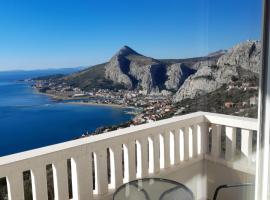 Pere Apartment, hotel a Omiš