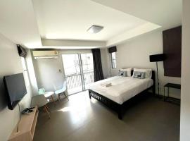 Mitr Inn Mrt Samyot Station - The Grand Palace