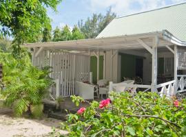 La Case Creole, holiday rental in Roches Noires