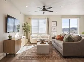 Drop it like it's Hot condo