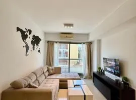 Bright modern apartment with full amenities and parking with 24hs security