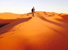berber desert home for rent, hytte i Merzouga
