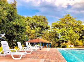 Finca campestre en Cerritos, hotel in Pereira