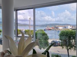 Apartamentos Puerto Camariñas, hotel di Camariñas