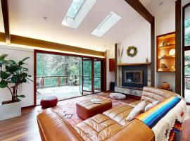 Mindful Forest Sanctuary, cottage in Mill Valley