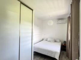 Âpara Feti'a - Mirimiri Lodge, chalé em Tevaitoa