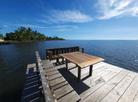 AUTE - Bord de mer -, hotel in Opoa