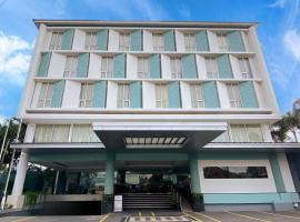 Luxury Malioboro Hotel, hotel in Yogyakarta