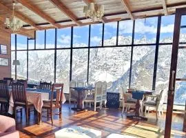 Faraway Cottages, Auli