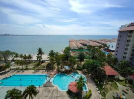 Muslim homestay Glory Beach Resort, resort em Port Dickson