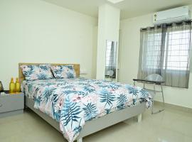 Rent on comfort Vijaynagar, hotel v mestu Mysore