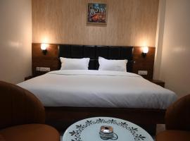 Hotel The Brahmas By BookingCare: Rewa şehrinde bir otel