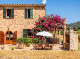 Finca rural Can Carboneta con piscina y gran jardín, hotel v destinácii Artá