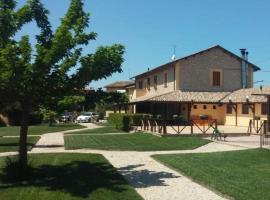 CASALE SAN FEDELE, bed & breakfast i Cannaiola