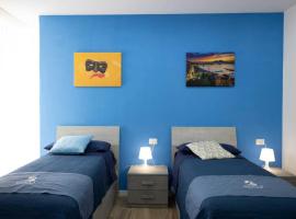 GIULY SUITES & ROOMS, hotelli Napolissa