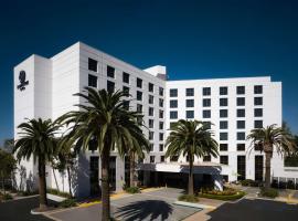 DoubleTree by Hilton Irvine Spectrum, hotel in Irvine