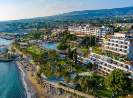 Coral Beach Hotel & Resort Cyprus โรงแรมในคอรัลเบย์