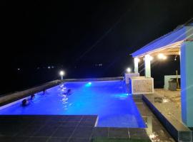 TOHO NIAS, hotel v destinaci Telukdalem
