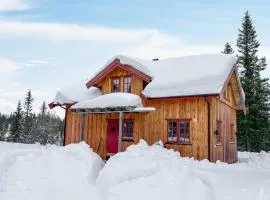 2 Bedroom Nice Home In Aust- Torpa