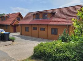 Ferienhaus für 4 Personen in Klink-Sembzin, Mecklenburg-Vorpommern, хотел в Клинк