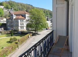 L appartement du chalet rose, hotelli kohteessa Plombières-les-Bains