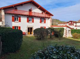 MAISON IRIBERRIA, hotel in Saint-Étienne-de-Baïgorry