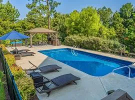 Sleeps 10 Whispering Pines w- Private Pool