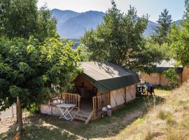 Camping le Rotja, allotjament vacacional a Fuilla