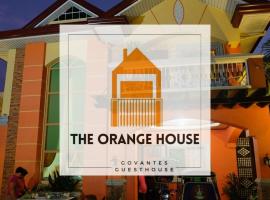 The Orange House - Vigan Villa, hotell i Vigan