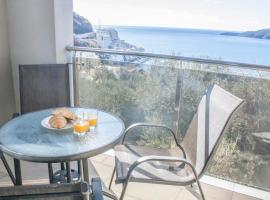 Olive Hill Apartment, Ferienwohnung in Budva