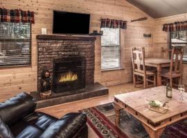 Canyon Cabins, cottage in Ruidoso