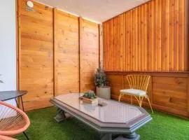 Mid Century 1BR Apt w Patio Near LAX Playa Vista Beach