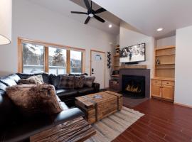 Pine Acres - Unit 123, holiday home in Durango