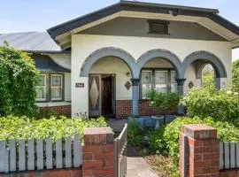 Charming inner city home excellent base in Hobart