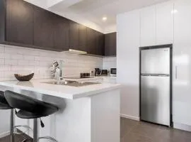 The Retreat at 165 New renovated unit Sleeps 6
