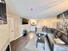 Hollywood Two bedroom & FREE Two parking spots apartment, appartamento a Los Angeles