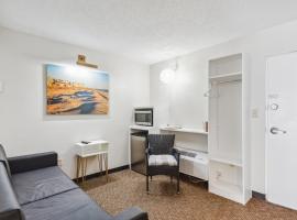 Cape Suites Room 7 - Free Parking! Hotel Room, hotell sihtkohas Rehoboth Beach