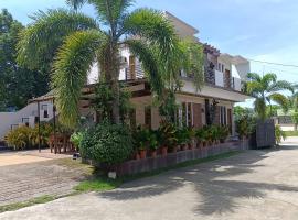 Baywalk Garden Pension House – hotel w Masbate