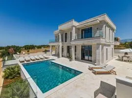 5 Bedroom Stunning Home In Novalja