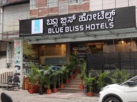 Blue Bliss Hotel By PPH Living, love hotel di Bangalore