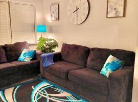 Comfy Home~Teal Feel~Sleeps 8, αγροικία σε Columbia