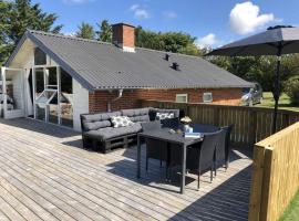 Summerhouse Near The Limfjord And The Western Sea, hotel in Vestervig
