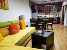 Semiramida gardens Apartment 23, hotell med pool i Borovets