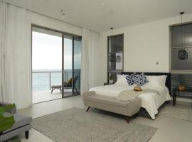 Horizon 2 - 1 Bedroom, Hotel in Whitehouse