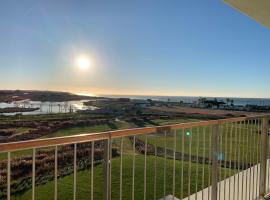BaySun Apartment & SPA - Bayline, hotel in Armação de Pêra